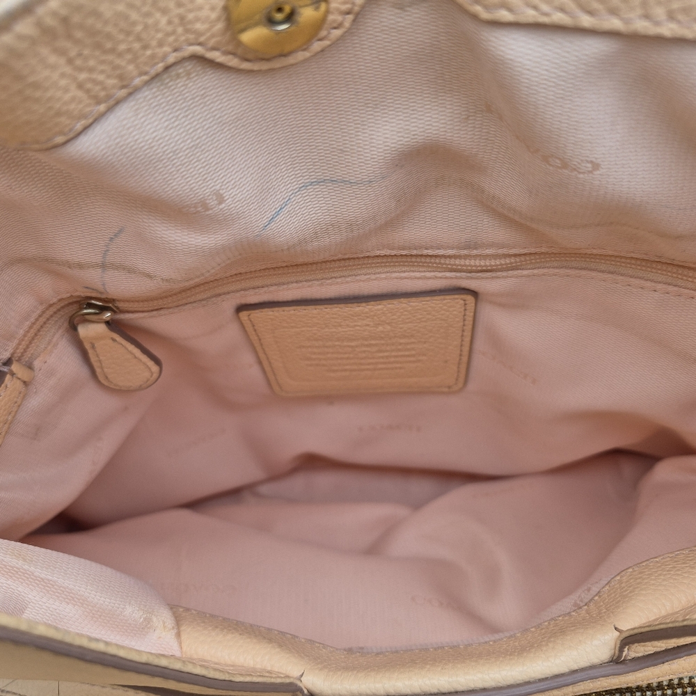 COACH EDIE PEBBLED LEATHER STAGECOACH EMBOSSED SHOULDER BAG - Picture 13 of 16